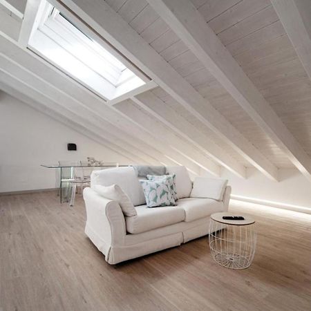 Incanto Del Lago - Como Lake Cosy Apartment Bagian luar foto