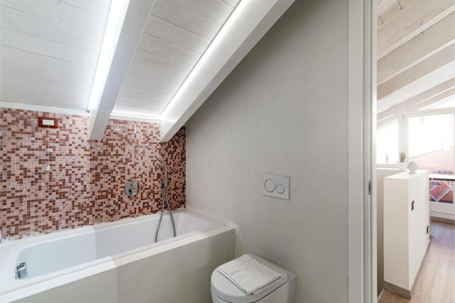 Incanto Del Lago - Como Lake Cosy Apartment Bagian luar foto
